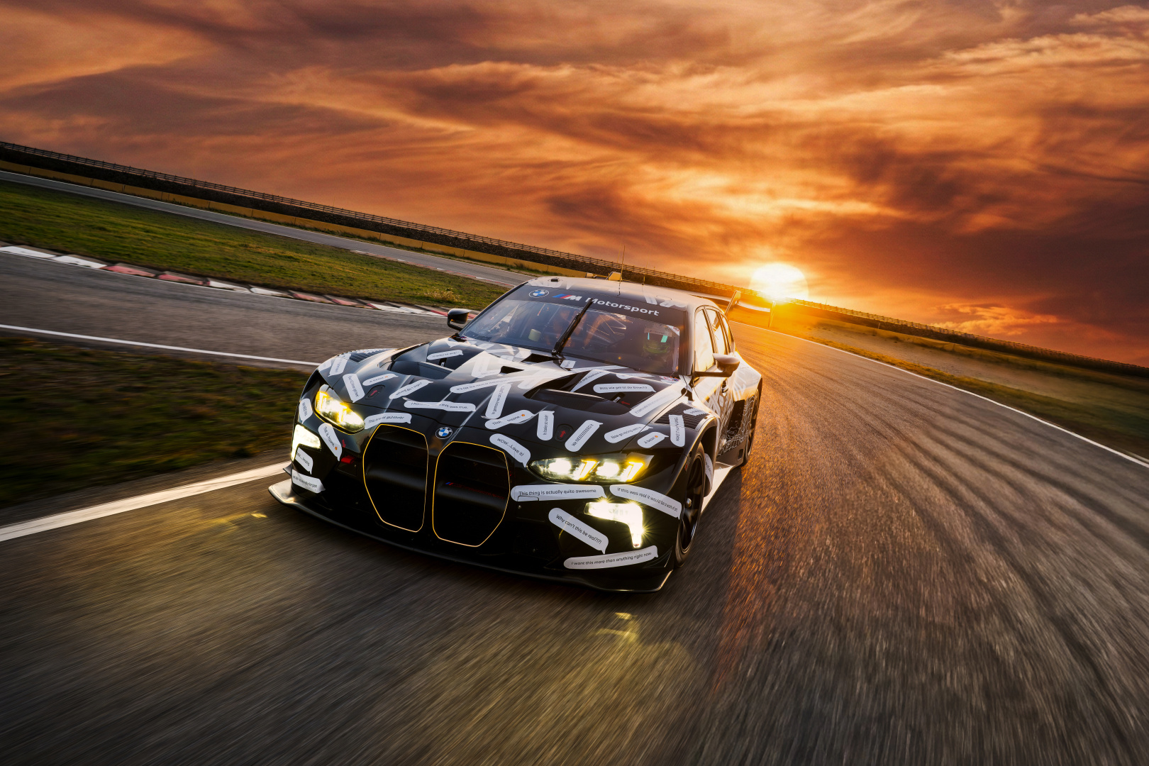 SMALL_P90632519_highRes